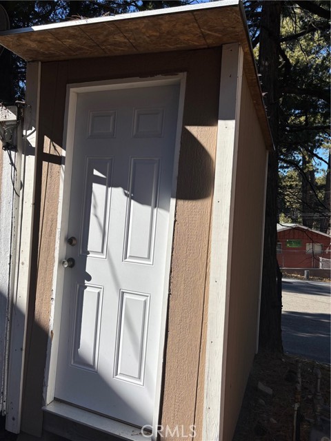 Detail Gallery Image 18 of 19 For 2667 Hunsaker, Running Springs,  CA 92382 - 4 Beds | 2 Baths