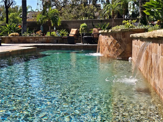 21351 Birdhollow Drive, Rancho Santa Margarita CA: https://media.crmls.org/medias/66062e0a-1afe-4cdc-b4a1-a81e0d2d5ccc.jpg