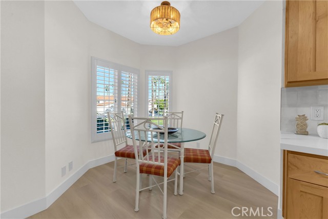 Detail Gallery Image 12 of 45 For 280 Vista Royale Cir, Palm Desert,  CA 92211 - 2 Beds | 2 Baths