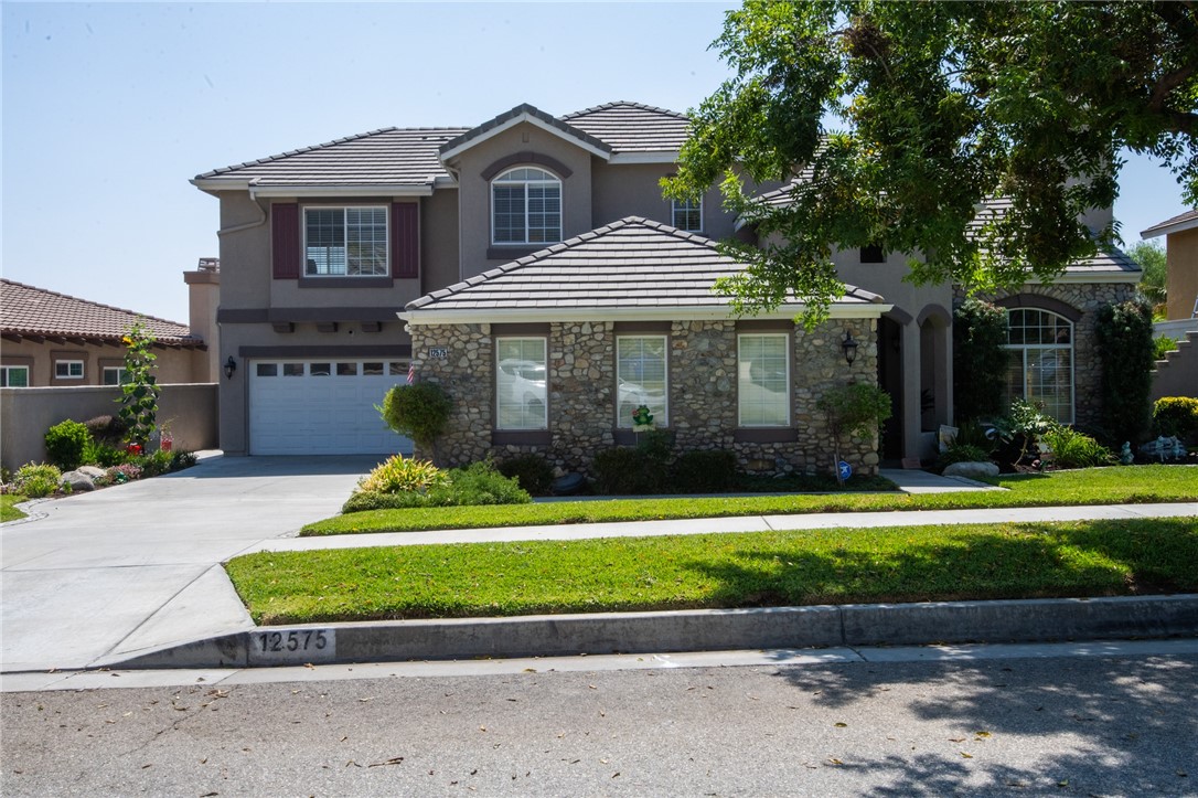 Image 2 for 12575 Carmel Knolls Dr, Rancho Cucamonga, CA 91739