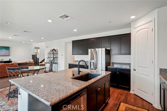 Detail Gallery Image 14 of 75 For 11257 Finders Ct, Corona,  CA 92883 - 5 Beds | 2/1 Baths