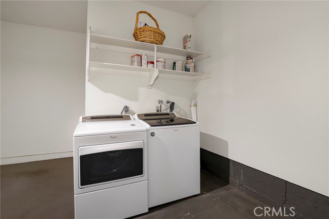 Detail Gallery Image 33 of 36 For 5799 Freebird Ln #102,  Oak Park,  CA 91377 - 2 Beds | 2/1 Baths
