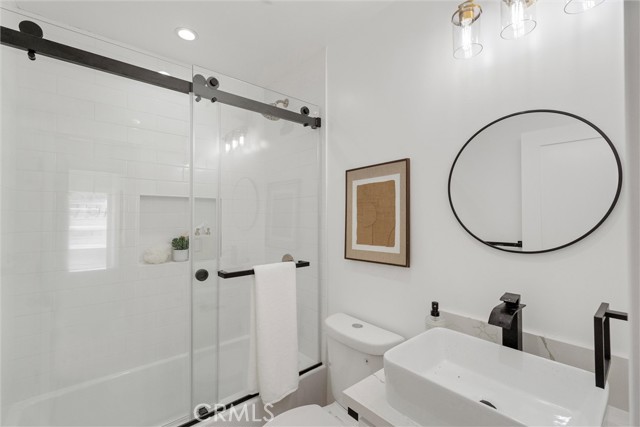 Detail Gallery Image 13 of 24 For 5004 W 138th St, Hawthorne,  CA 90250 - 3 Beds | 2 Baths
