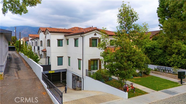 Detail Gallery Image 2 of 43 For 1027 Arcadia Ave #C,  Arcadia,  CA 91007 - 4 Beds | 3 Baths