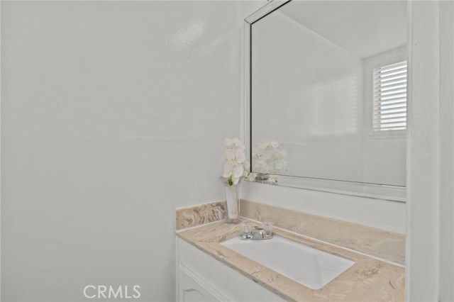 Detail Gallery Image 13 of 43 For 19796 Inverness Lane, Huntington Beach,  CA 92646 - 2 Beds | 2 Baths