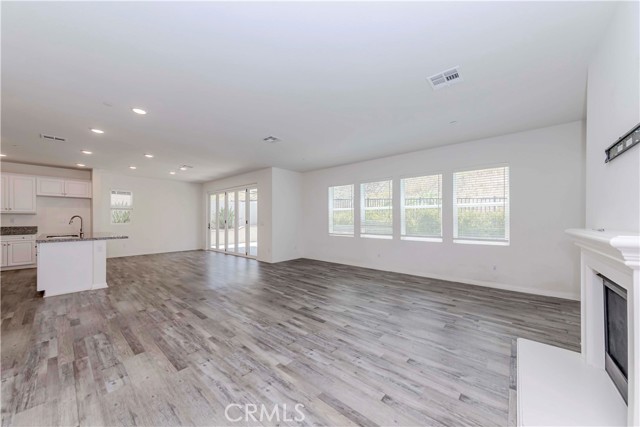 Detail Gallery Image 8 of 42 For 24764 Rockston Dr, Corona,  CA 92883 - 5 Beds | 3 Baths
