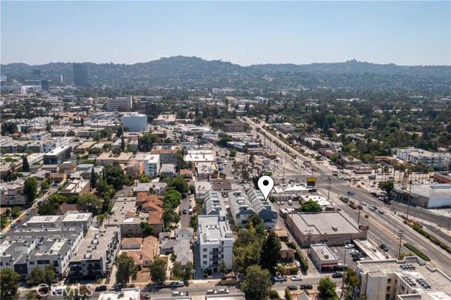 4831 Craner Avenue, North Hollywood CA: https://media.crmls.org/medias/66098a27-183b-4532-8be4-48705178fa0d.jpg