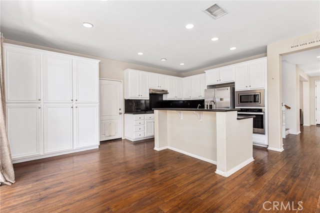 Detail Gallery Image 16 of 47 For 29131 Light Sails Ct, Menifee,  CA 92585 - 4 Beds | 2/1 Baths