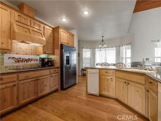 Detail Gallery Image 12 of 66 For 23237 Johnson Ct, Tehachapi,  CA 93561 - 4 Beds | 5 Baths