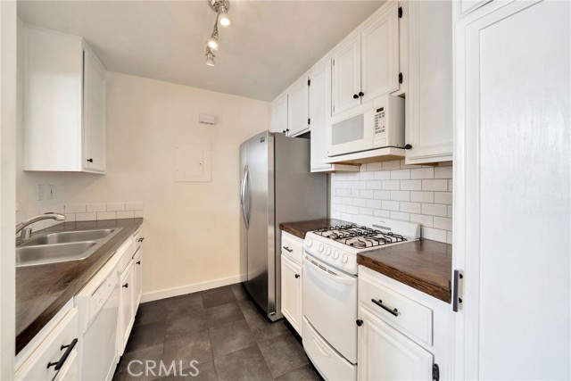 5 Via Meseta, Rancho Santa Margarita CA: https://media.crmls.org/medias/660bf083-0150-4f70-865e-47203b3f6d8b.jpg