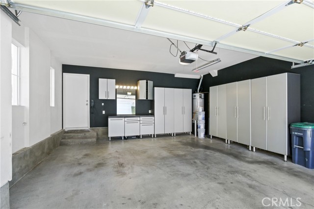 29 Poppy, Irvine CA: https://media.crmls.org/medias/660c71ff-e962-48b1-881f-bd918fd890c1.jpg
