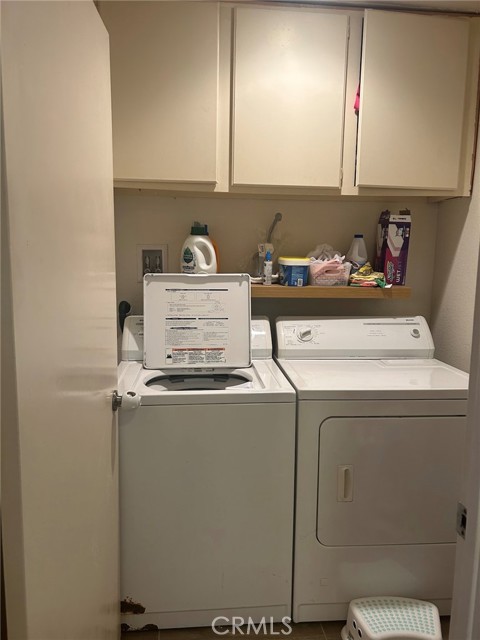 4831 Lago Drive, Huntington Beach CA: https://media.crmls.org/medias/660c8bfc-bcf0-4923-9410-769fc8d09c46.jpg