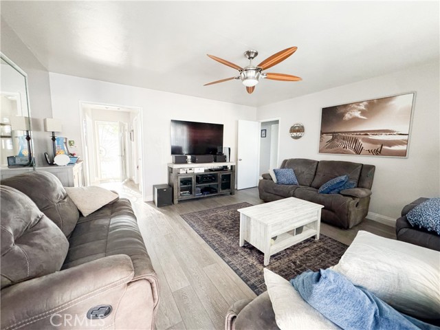 Detail Gallery Image 16 of 20 For 4344 Nipomo, Lakewood,  CA 90713 - 3 Beds | 2 Baths