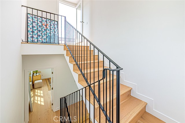 3803 BERRYMAN, Los Angeles, California 90066, 3 Bedrooms Bedrooms, ,2 BathroomsBathrooms,Residential,For Sale,3803 BERRYMAN,CRCV25161633