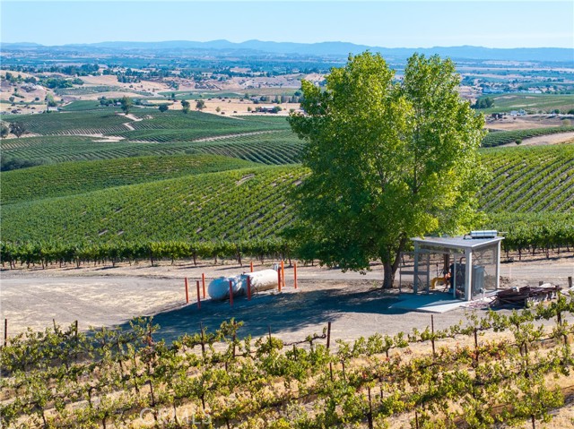 5790 Hog Canyon Road, San Miguel CA: https://media.crmls.org/medias/660e553d-fcf1-4c77-91a8-24bf88e3e778.jpg