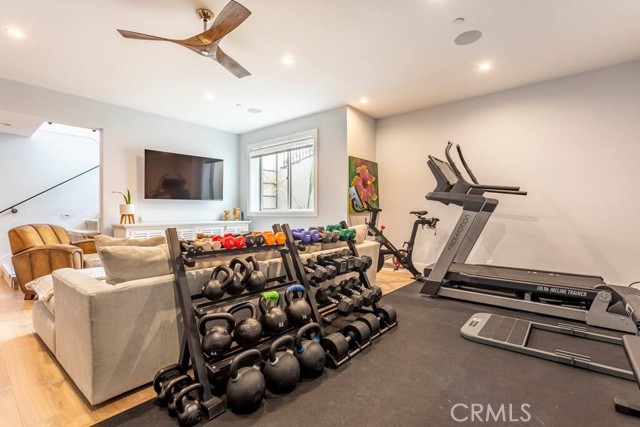 Detail Gallery Image 18 of 26 For 314 32nd St, Manhattan Beach,  CA 90266 - 3 Beds | 2/1 Baths