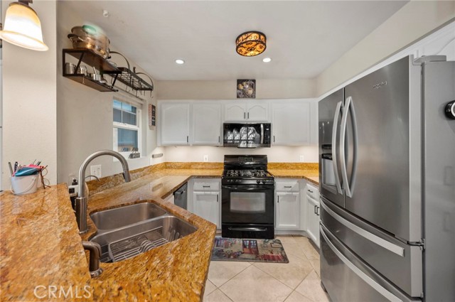 Detail Gallery Image 11 of 45 For 3414 Holly Grove St, Westlake Village,  CA 91362 - 3 Beds | 2 Baths