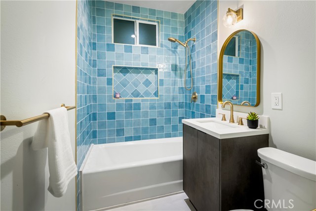 1030 Echo Park Avenue, Los Angeles CA: https://media.crmls.org/medias/6610cadd-1e00-480f-a8e9-e379e694a0c7.jpg
