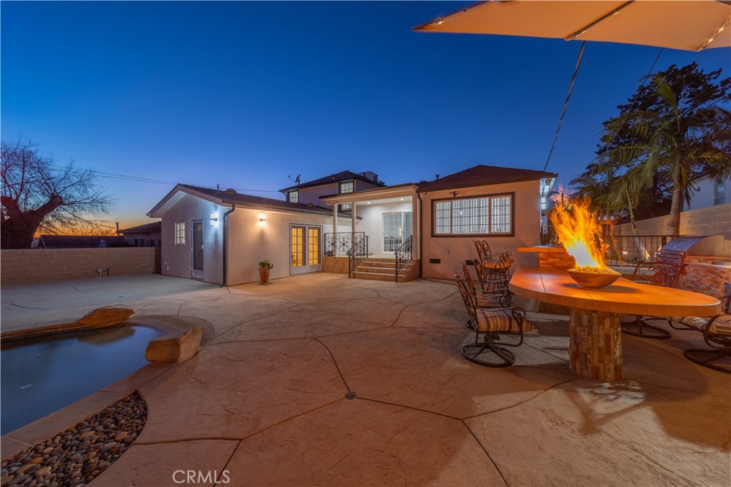 902 E WALNUT AvenueBurbank img 50