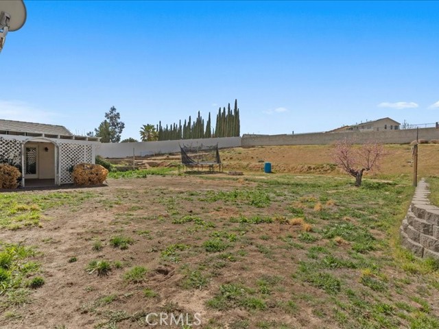 Detail Gallery Image 20 of 20 For 12848 Autumn Leaves, Victorville,  CA 92395 - 5 Beds | 3/1 Baths