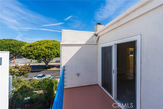 Detail Gallery Image 29 of 42 For 6146 Pacific Coast, Redondo Beach,  CA 90505 - 2 Beds | 3 Baths