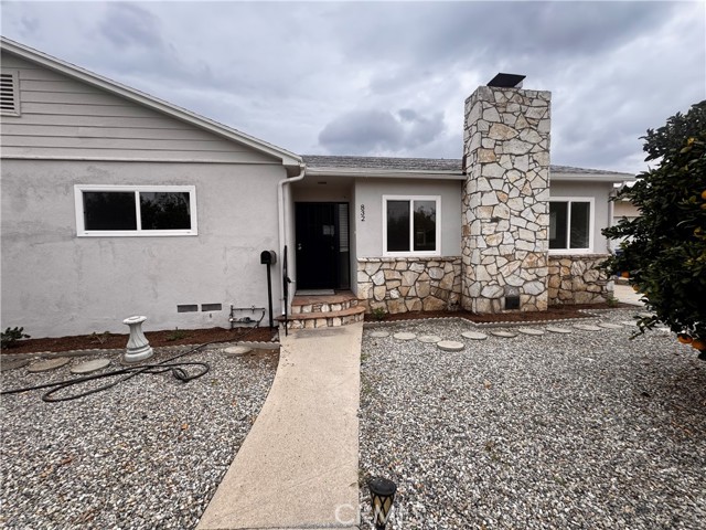 Detail Gallery Image 4 of 19 For 832 W Granada Ct, Ontario,  CA 91762 - 3 Beds | 1/1 Baths