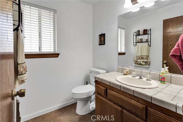 25733 Roundup Way, Apple Valley CA: https://media.crmls.org/medias/6612dd73-d2b1-4f07-a5bd-72b34900609c.jpg