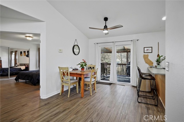 Detail Gallery Image 8 of 32 For 18286 North Shore Dr, Hidden Valley Lake,  CA 95467 - 3 Beds | 2 Baths