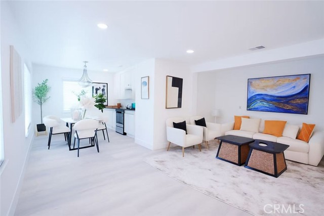 Detail Gallery Image 2 of 26 For 3813 W 173rd, Torrance,  CA 90504 - 4 Beds | 2 Baths