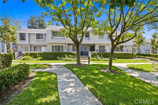 26398 Waterford Circle, Lake Forest CA: https://media.crmls.org/medias/66140640-b206-4837-8d71-63ed92f4aa95.jpg