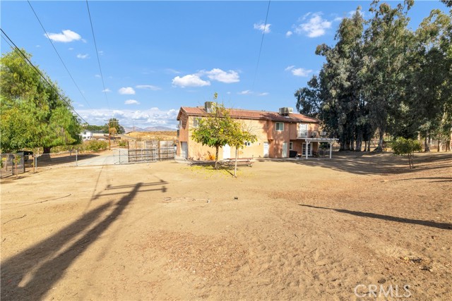 Detail Gallery Image 5 of 37 For 42745 Chambers, Hemet,  CA 92544 - 3 Beds | 3 Baths