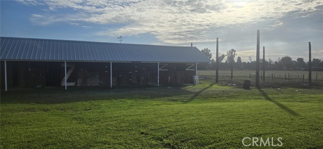 679 E Mulberry Avenue, Porterville CA: https://media.crmls.org/medias/6614541b-020b-4669-ae88-d56e2a1eb747.jpg