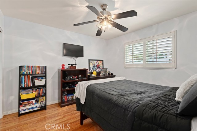 Detail Gallery Image 15 of 27 For 11917 Paso Robles, Granada Hills,  CA 91344 - 3 Beds | 2 Baths