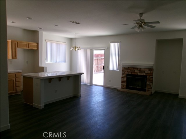 Detail Gallery Image 4 of 72 For 13380 Vista Verde St, Victorville,  CA 92392 - 4 Beds | 2 Baths
