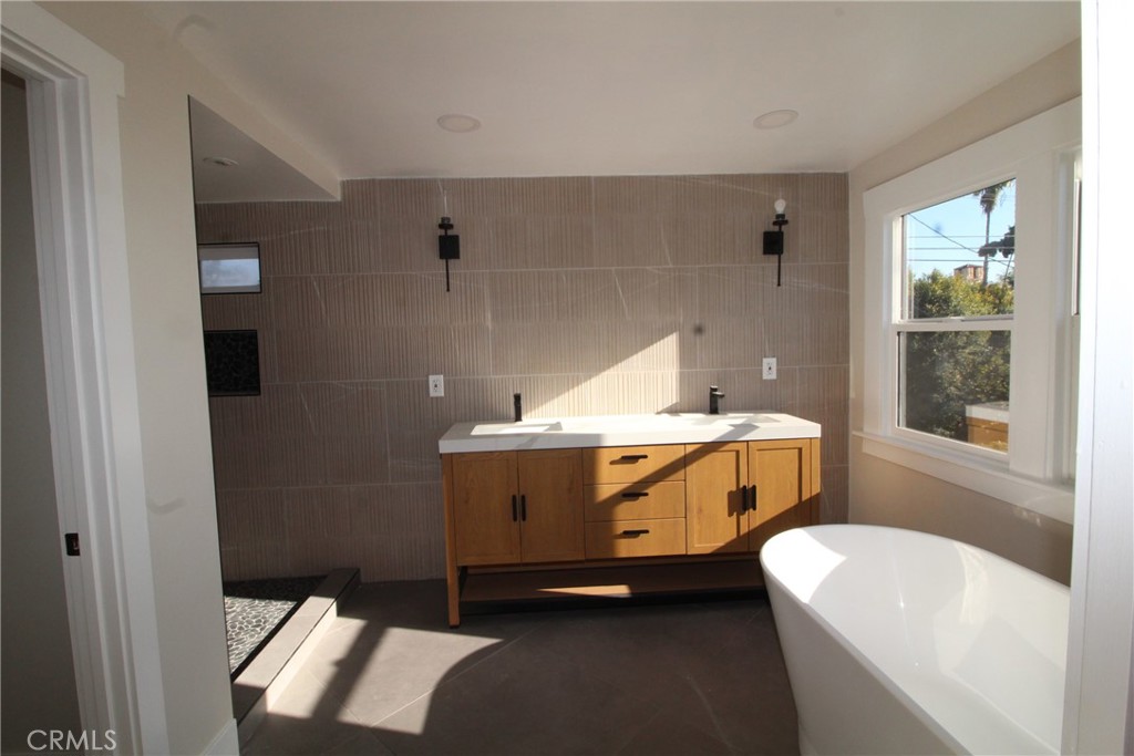 MLS #OC26150019 image #27