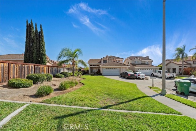 429 Colfax Circle, Corona CA: https://media.crmls.org/medias/661697a9-21ec-412e-aeaa-783b5b23ac7b.jpg