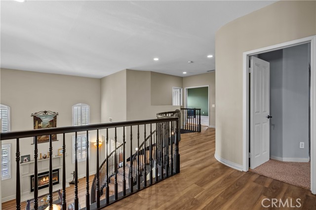 15355 Michael Crest Drive, Canyon Country CA: https://media.crmls.org/medias/6616afed-d379-4c68-b592-2ba5a573b932.jpg