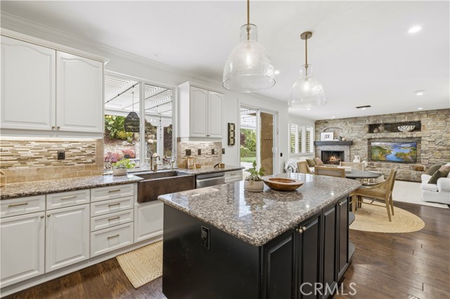 Detail Gallery Image 21 of 56 For 24987 Greensbrier Dr, Stevenson Ranch,  CA 91381 - 5 Beds | 4 Baths