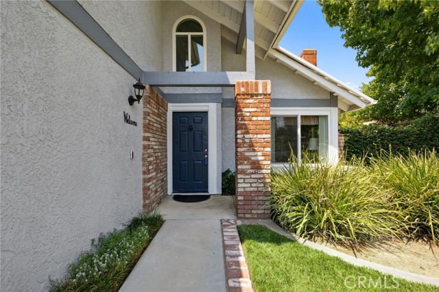 1251 Shakespeare Drive, Riverside CA: https://media.crmls.org/medias/6617529e-cd98-4ddb-ba31-fc23fb73949a.jpg