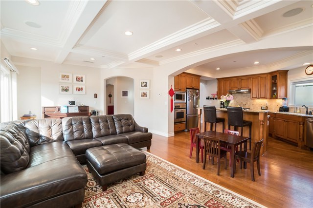 2208 Warfield Avenue, Redondo Beach, California 90278, 4 Bedrooms Bedrooms, ,2 BathroomsBathrooms,Residential,Sold,Warfield,SB17031973