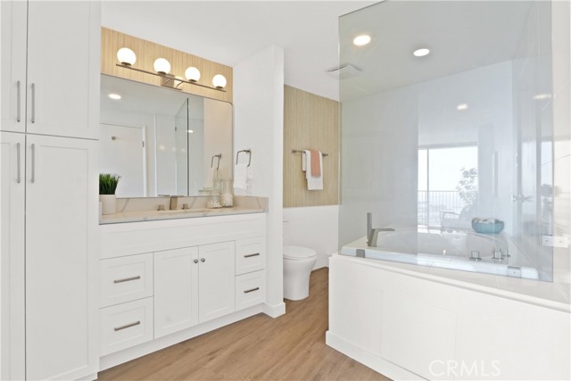 Detail Gallery Image 18 of 38 For 700 E Ocean Bld #1706,  Long Beach,  CA 90802 - 2 Beds | 2 Baths