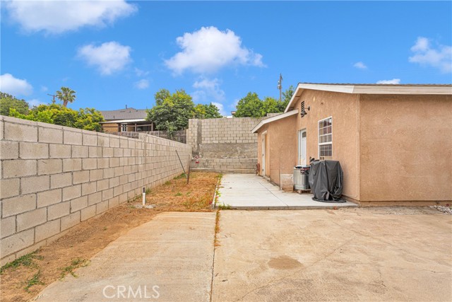 5834 Norman Way, Riverside CA: https://media.crmls.org/medias/6617db6d-613b-41c3-b1f2-c61c89b1ef99.jpg