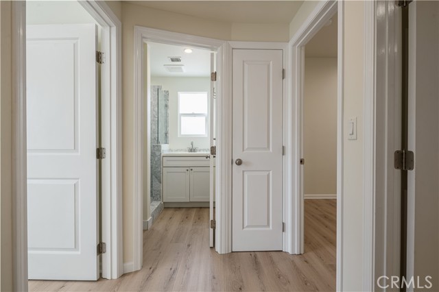 1273 S Sycamore Avenue, Los Angeles CA: https://media.crmls.org/medias/66183869-9ef2-4786-b617-847822ac771e.jpg