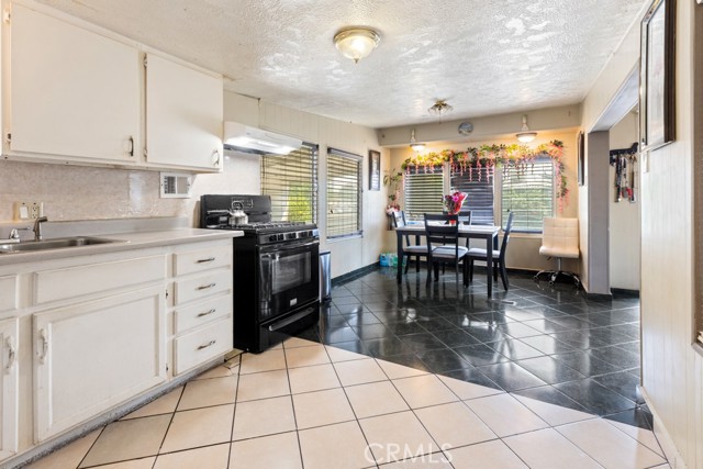 Detail Gallery Image 12 of 24 For 160 Eucalyptus Ave #58,  Rialto,  CA 92376 - 2 Beds | 1 Baths