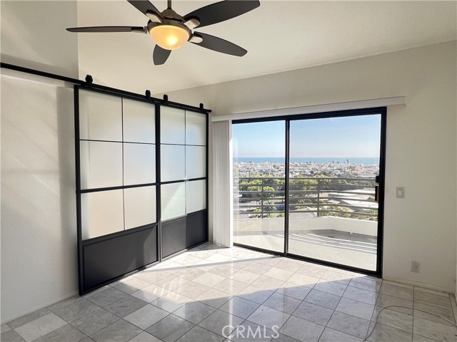 270 Cagney Lane, Newport Beach CA: https://media.crmls.org/medias/66191a3a-cb0d-46d0-a9af-45f2f1f6e09f.jpg