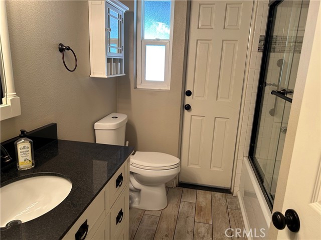 Detail Gallery Image 11 of 35 For 3681 Chateau Ct, Riverside,  CA 92505 - 3 Beds | 2 Baths