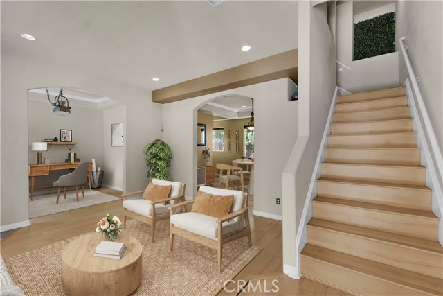 Detail Gallery Image 7 of 38 For 5242 Vesper #7,  Sherman Oaks,  CA 91411 - 3 Beds | 3 Baths