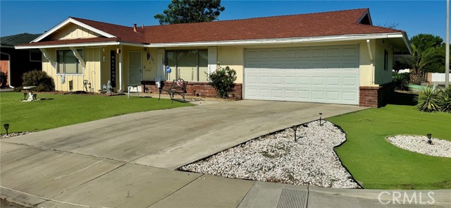 580 Mount Hood Dr, Hemet, CA 92543