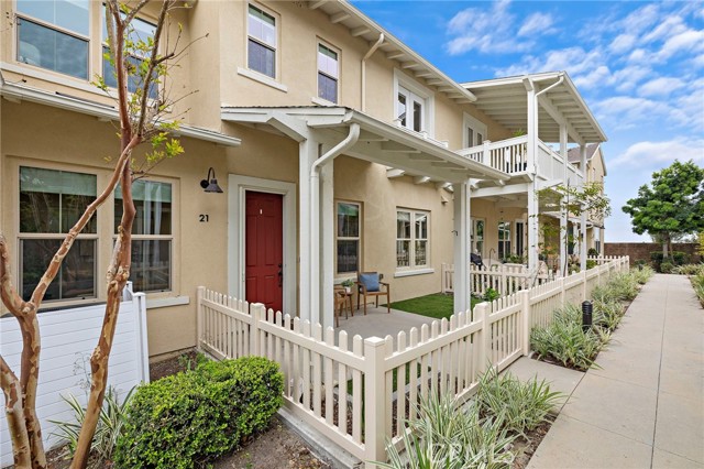 Front Image Thumbnail for CROC26065940