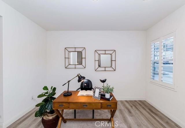 Detail Gallery Image 10 of 27 For 20886 Mountain Gate, Riverside,  CA 92507 - 4 Beds | 2/1 Baths